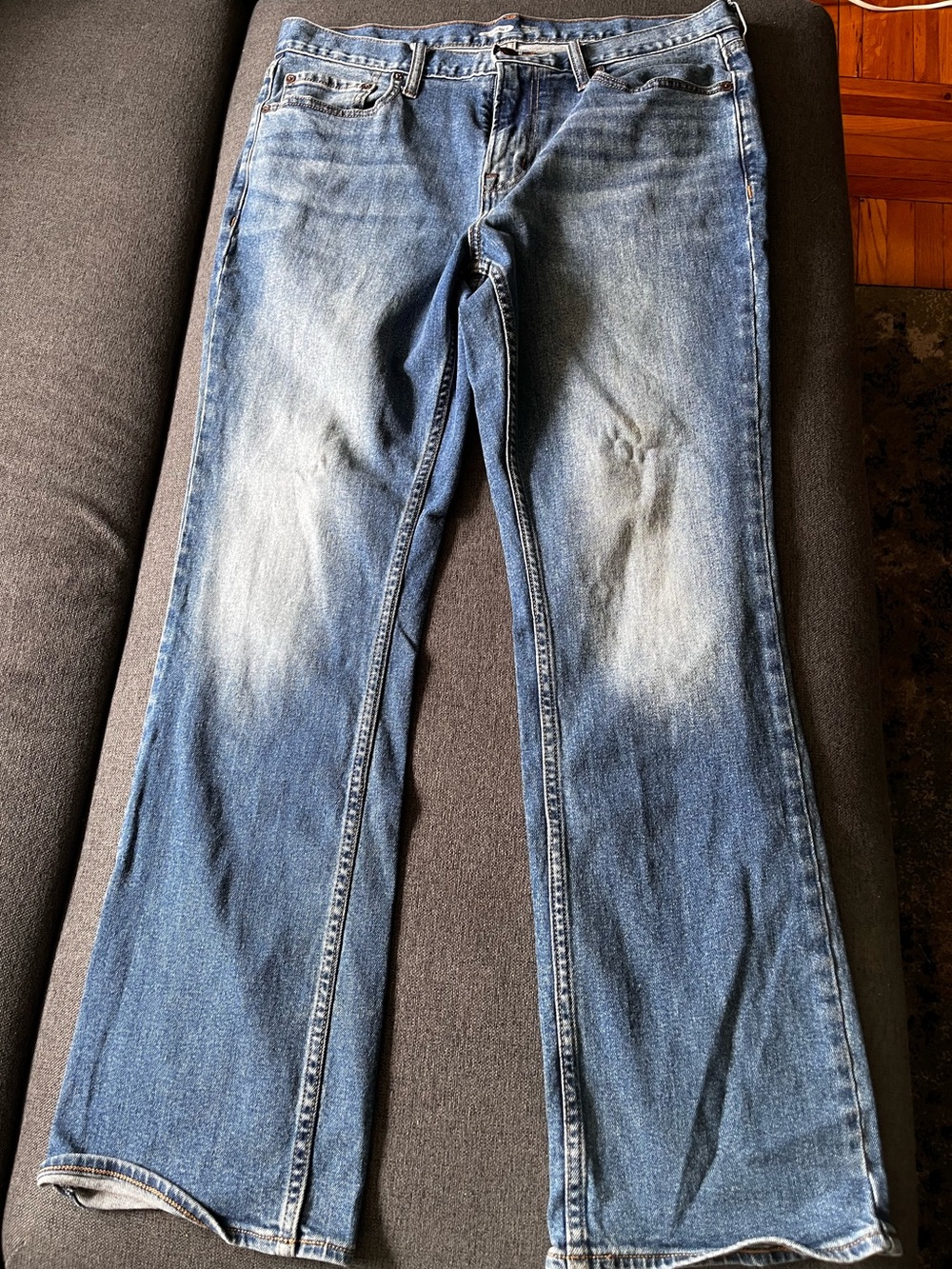 Old Navy Men’s Bootcut Jeans 34x32 Built-In Flex Medium Wash Stretch Denim